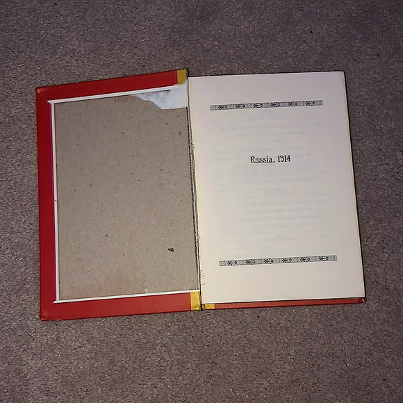 The Royal Diaries : Anastasia - The Last Grand Duchess❤️🇷🇺 - Picture 4 of 6